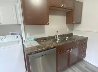 2252 W St, Lincoln, NE 68503