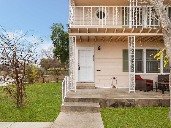 3rd image of 231 Alexander Hamilton Dr #1