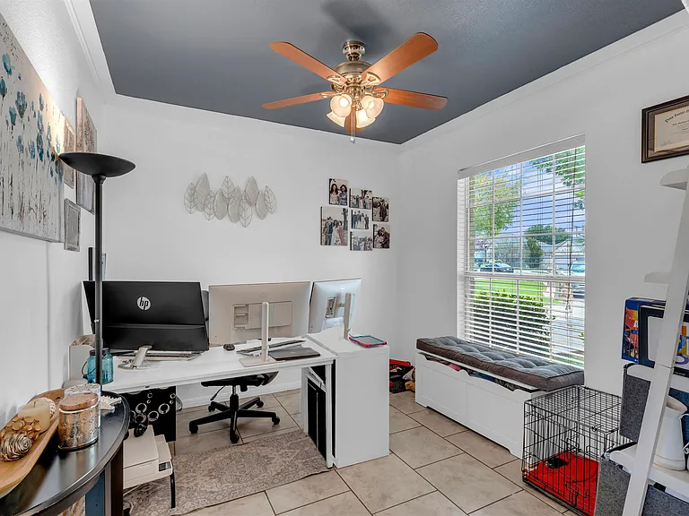 102 Cailin Ct — Photo 5
