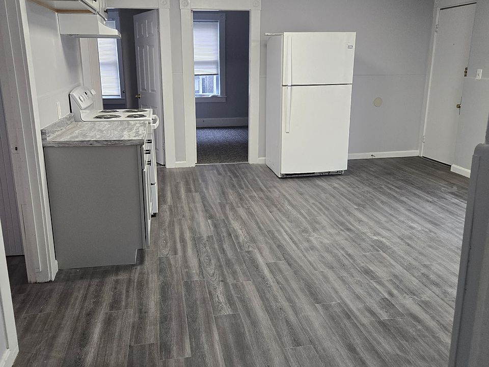 1st image of 103 University Ave #2