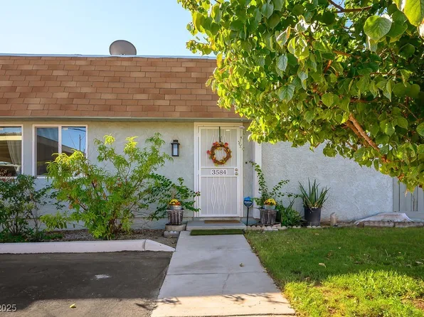 3584 Villa Knolls East Dr, Las Vegas, NV 89120