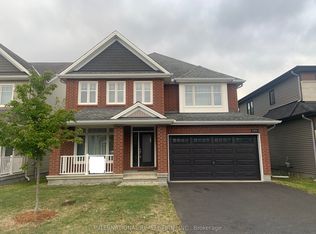 696 Moonflower Cres, Ottawa, ON K1T 0S3