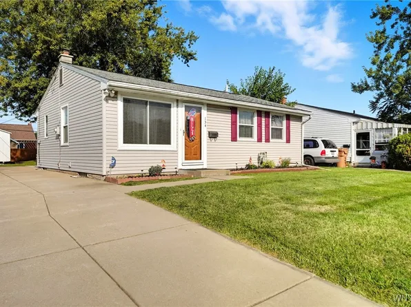 154 Wheaton Dr, Cheektowaga, NY 14225