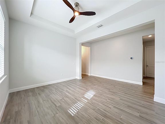 4th image of 15124 CANOE PLACE