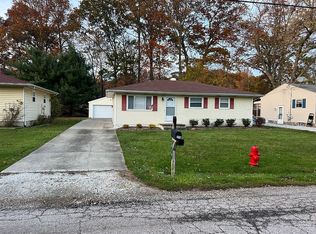 214 Lindsey Rd, Munroe Falls, OH 44262