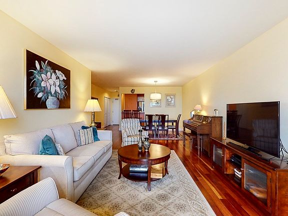 3rd image of 100 Marina Dr APT 414