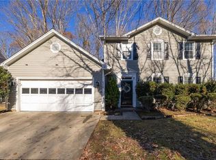6328 River Hills Dr, Greensboro, NC 27410