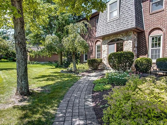 4th image of 6731 Oak Field Dr