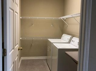 715 N 82nd Plz APT 10, Omaha, NE 68114