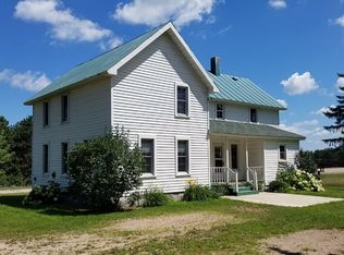 E6041 Desert Rd, Weyauwega, WI 54983