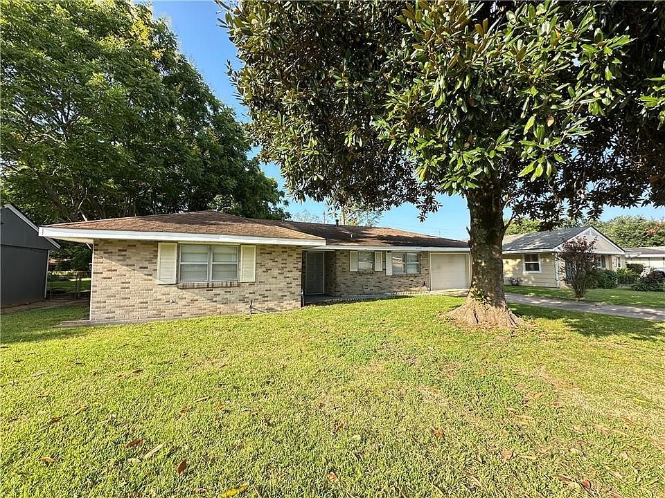 1st image of 6020 Warwick Ct