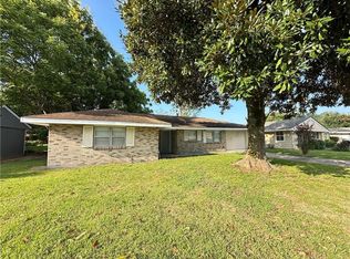 6020 Warwick Ct, New Orleans, LA 70131