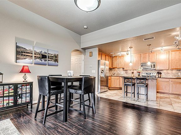 5th image of 9301 Las Ramblas Ct Unit F