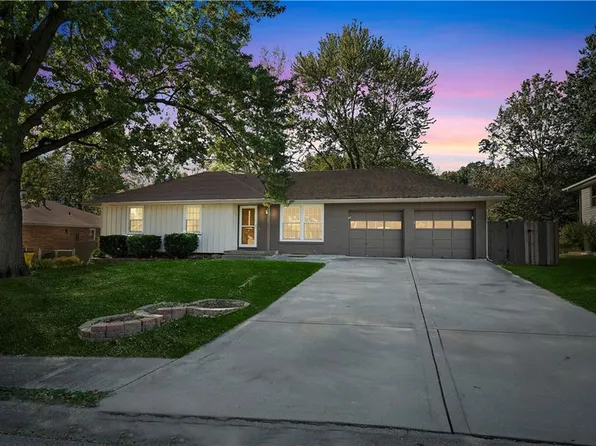 3000 S Ponca Dr, Independence, MO 64057