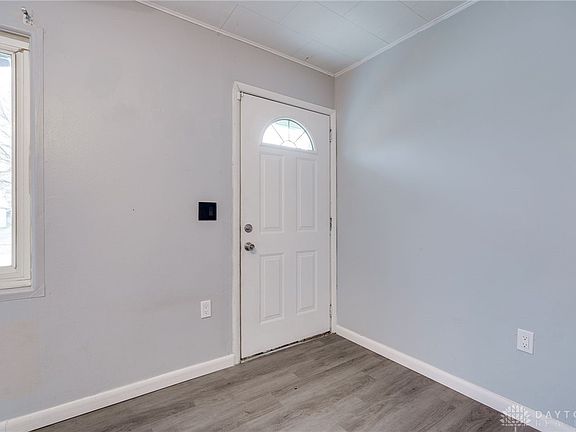 5th image of 743 Hyer St