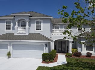 5681 Charmant Dr, Clearwater, FL 33760