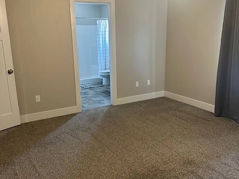 1601 Quartz Dr #D — Photo 33