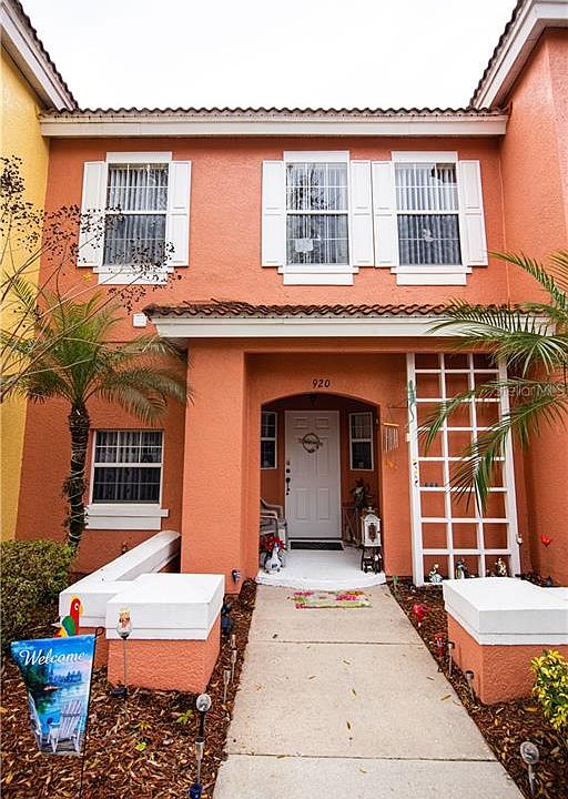 1st image of 920 Park Terrace Cir