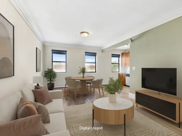 36 Russell Street image 1 of 14