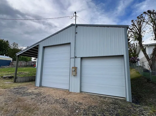 225 W Alder St, Palouse, WA 99161