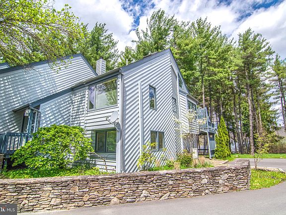 4th image of 26 Arrowhead Ln #26