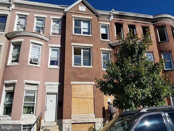 2nd image of 820 E North Ave