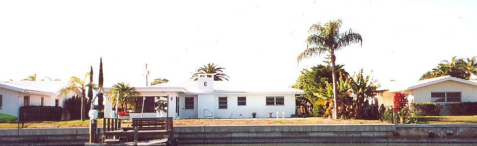 311 Buttonwood Lane