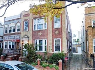 25-64 34th St, Astoria, NY 11103