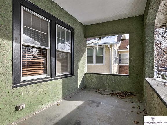 3rd image of 3160 Lincoln Blvd