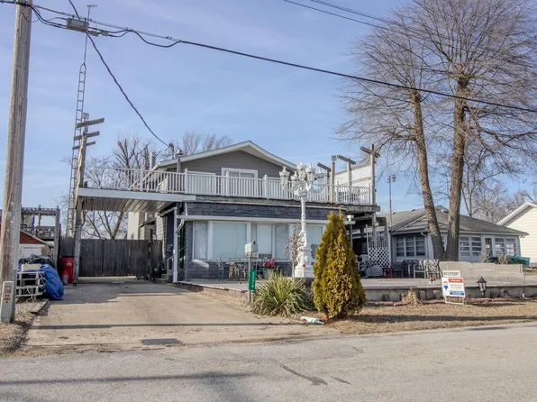 5374 S County Road 210, Knox, IN 46534