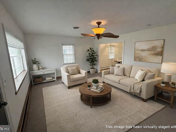 3rd image of 18 W Redmont Rd