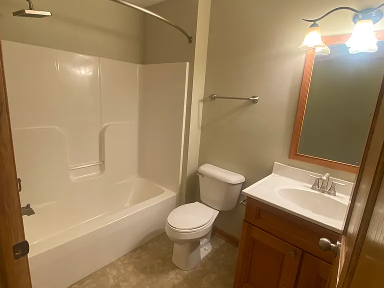 2425 Julianne St — Photo 8