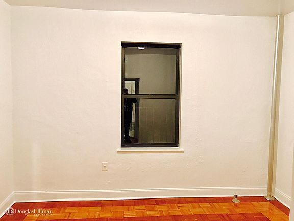 3rd image of 4545 48th St APT 3E