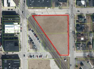 200 E Judd St, Woodstock, IL 60098