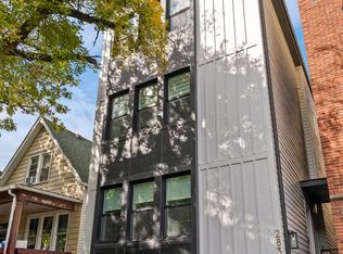 2838 W Palmer St #2, Chicago, IL 60647