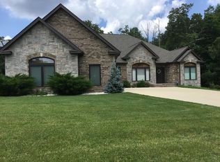 107 Tomlon Rd, Crossville, TN 38555