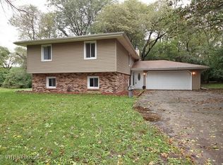 5230 Northridge Dr, Saint Anne, IL