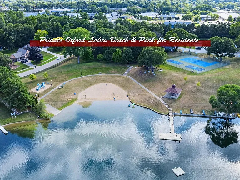 699 Bay Pointe Dr — Photo 47