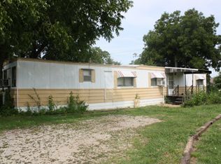 624 N 7th Ave, Stroud, OK 74079