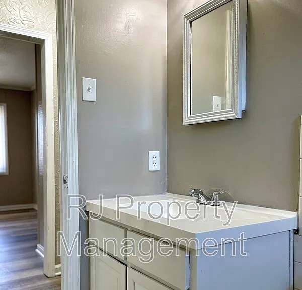 5368 Scottsdale Ave — Photo 25