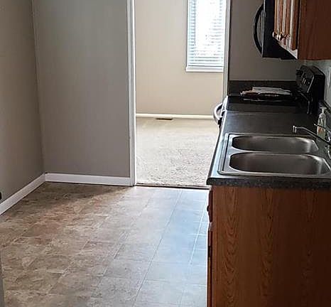 4th image of 208 W Circle Dr
