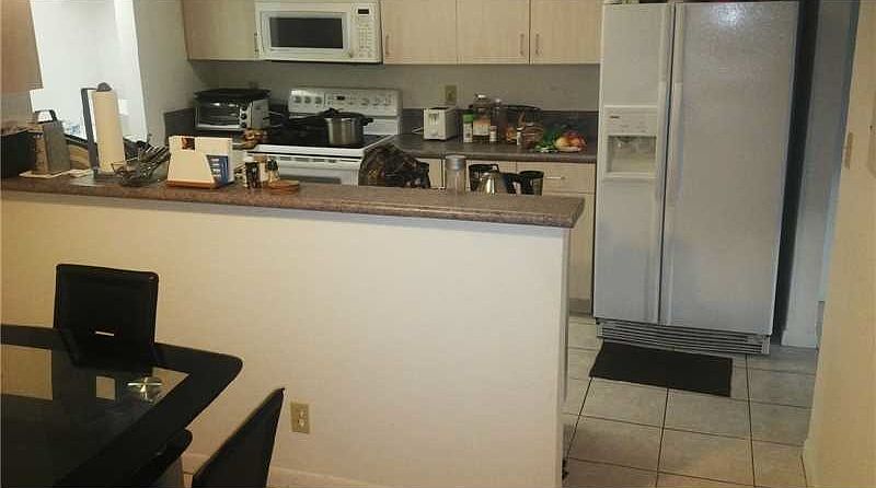 2nd image of 10240 NW 33rd Pl