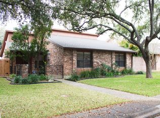 3743 Hunters Cir, San Antonio, TX 78230