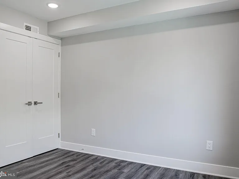 540 S 52nd St #2 — Photo 5
