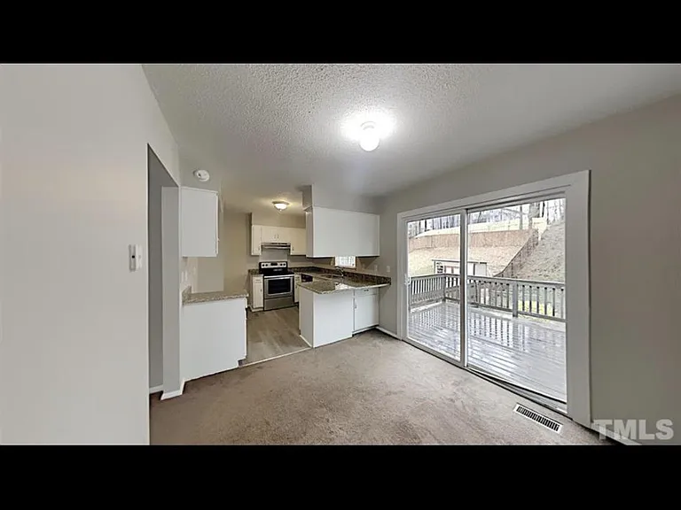3104 McAdams Dr — Photo 2