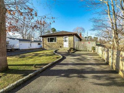 155 Flower Hill Dr, Shirley, NY, 11967