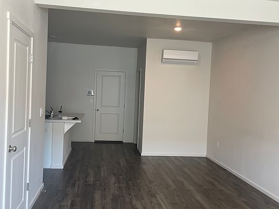 2nd image of 626 NE 71st St