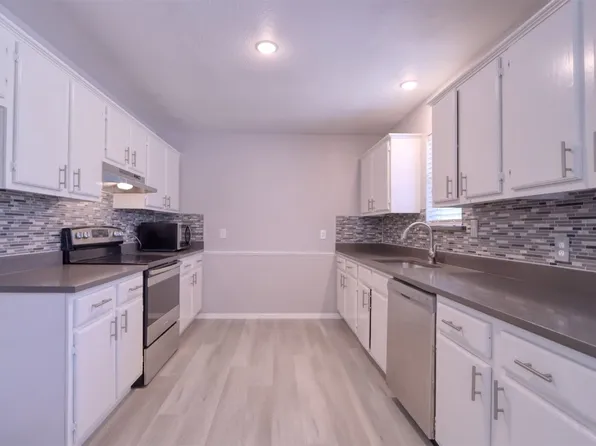 611 Donna Cir, Kerens, TX 75144