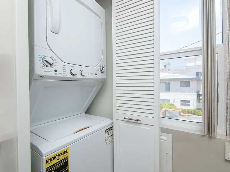 3646 Mentone Ave #9 — Photo 6