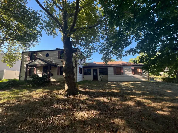 128 Camp St, Emmaus, PA 18049